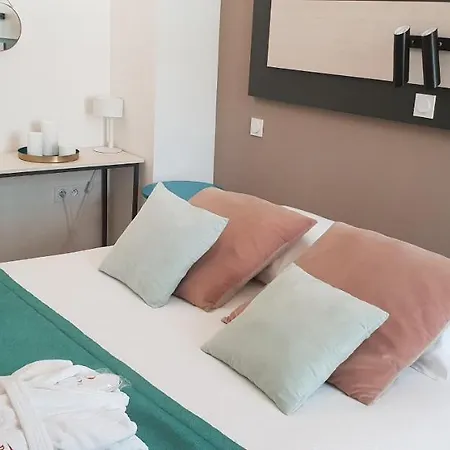 雅德公园公寓 公寓式酒店 4*